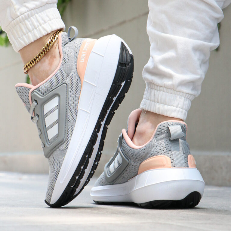 Adidas Light Boost Dama 717